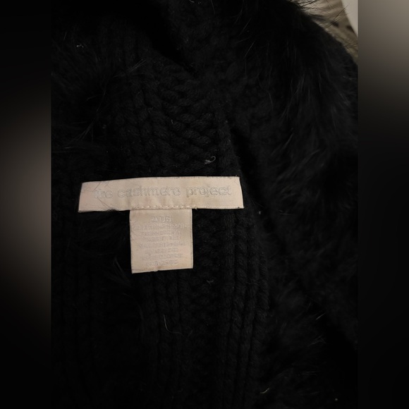 The Cashmere Project cashmere & rabbit fur trim neck warmer - Picture 3 of 3